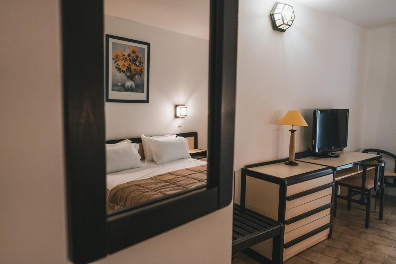 Hotel & Residence Le Subrini Porto  Zewnętrze zdjęcie