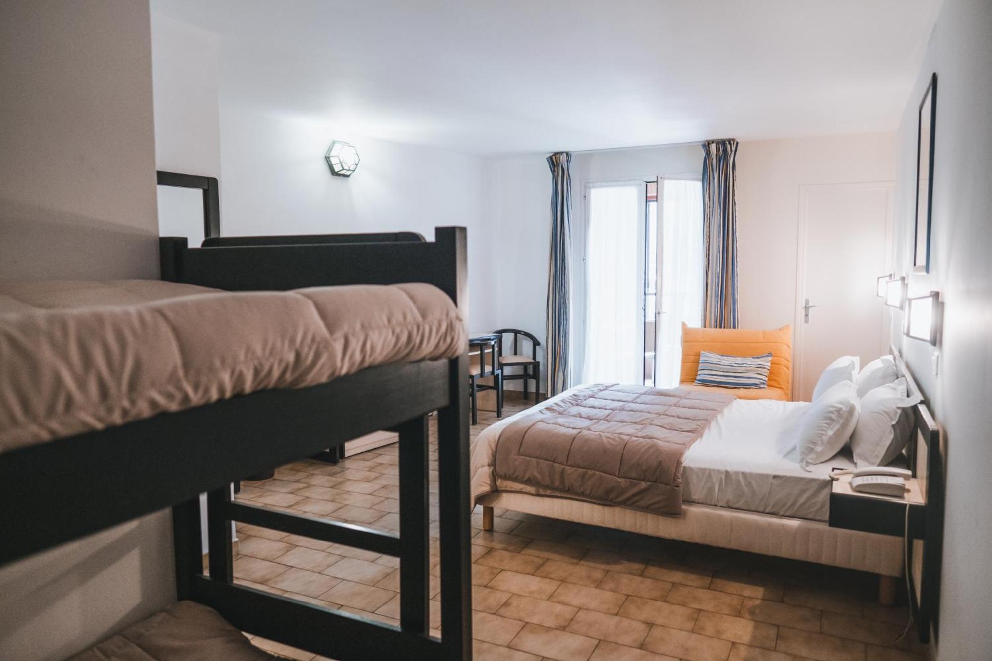 Hotel & Residence Le Subrini Porto  Zewnętrze zdjęcie