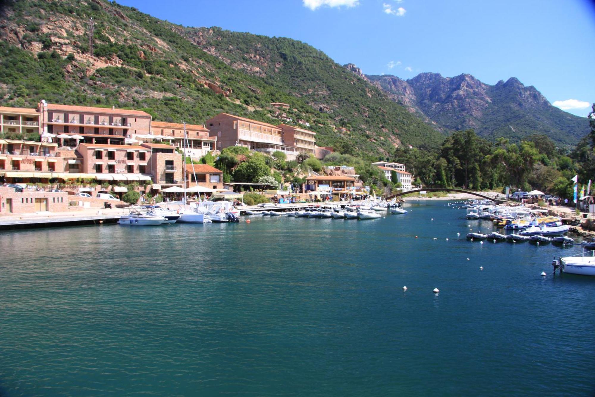 Hotel & Residence Le Subrini Porto  Zewnętrze zdjęcie