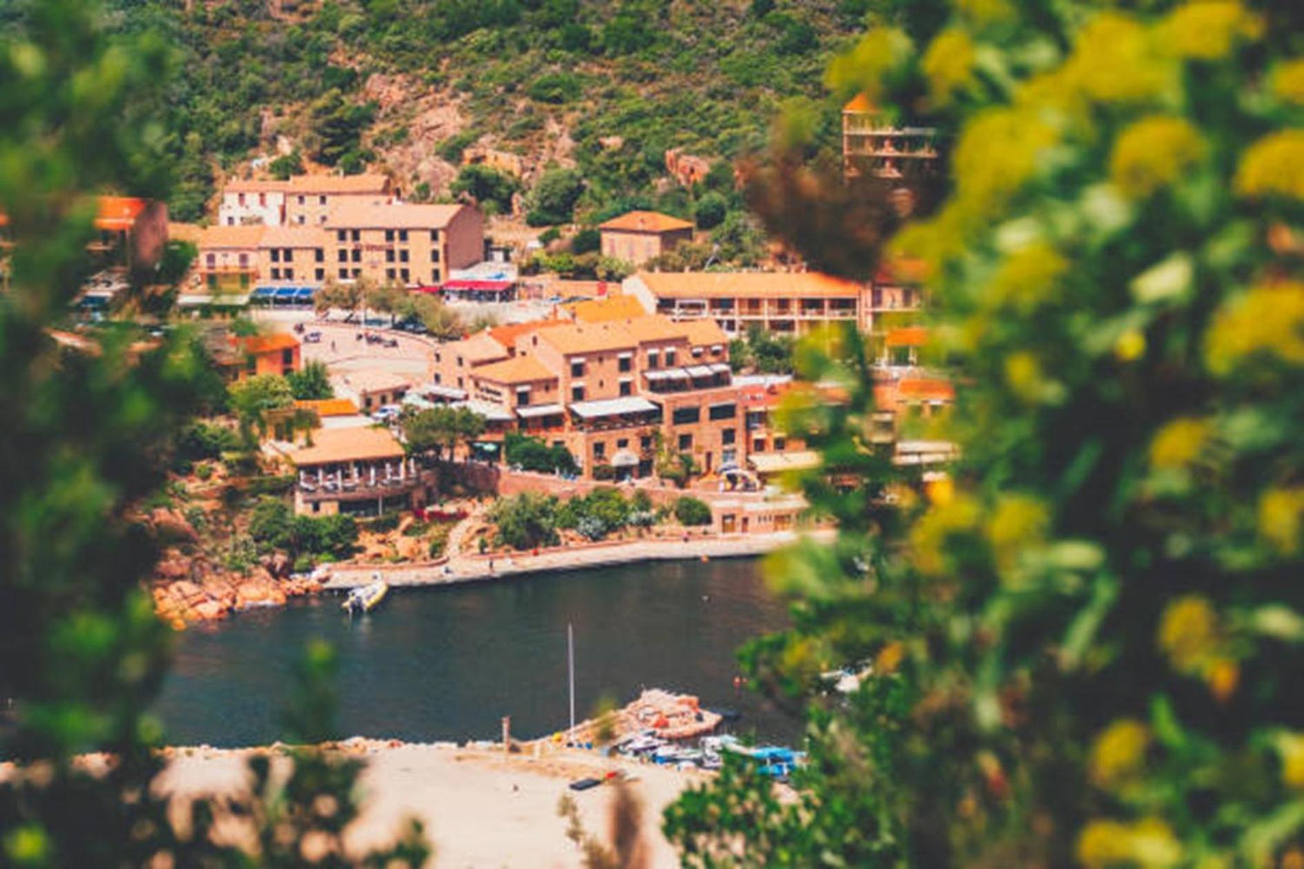 Hotel & Residence Le Subrini Porto  Zewnętrze zdjęcie