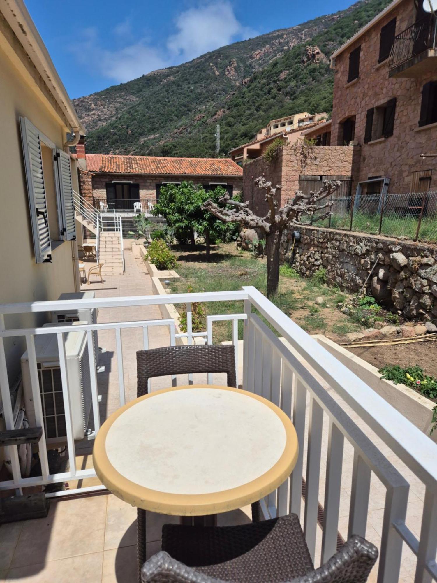 Hotel & Residence Le Subrini Porto  Zewnętrze zdjęcie