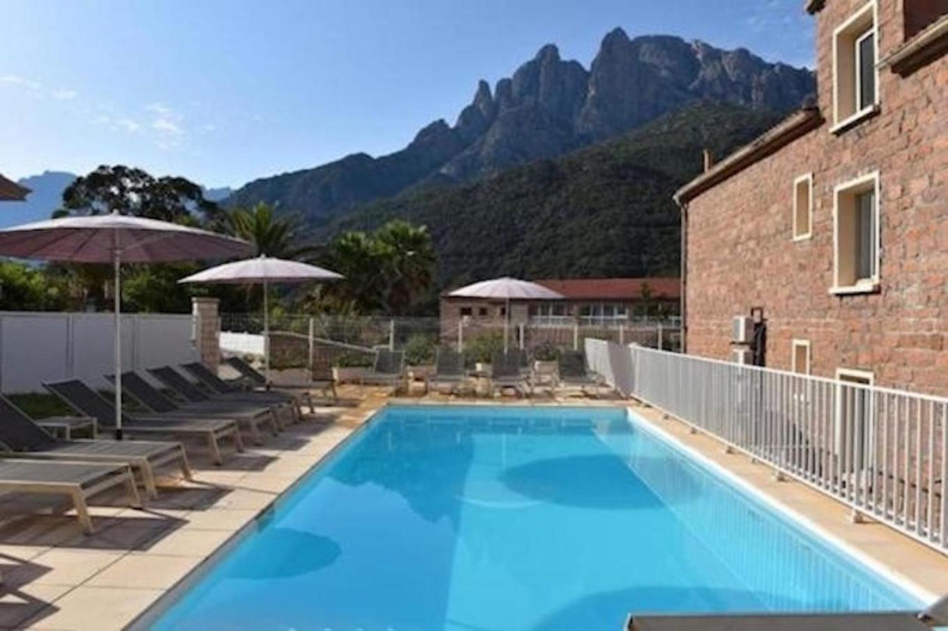 Hotel & Residence Le Subrini Porto  Zewnętrze zdjęcie